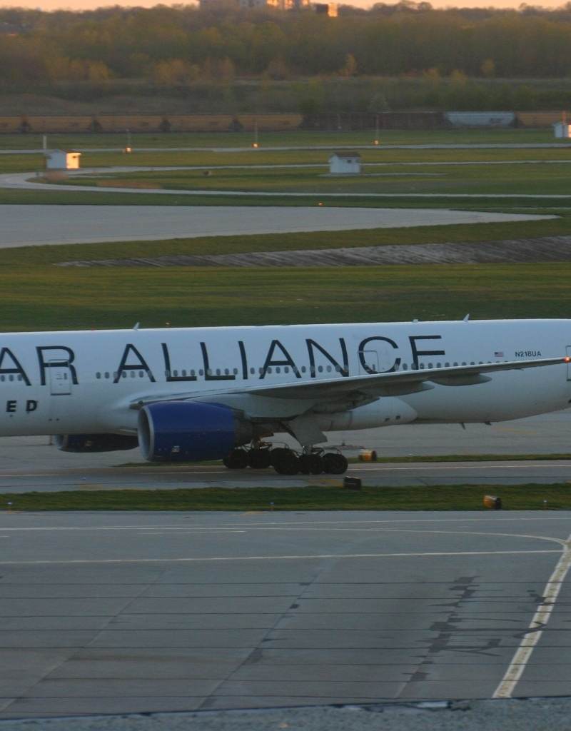 N218UA - Boeing