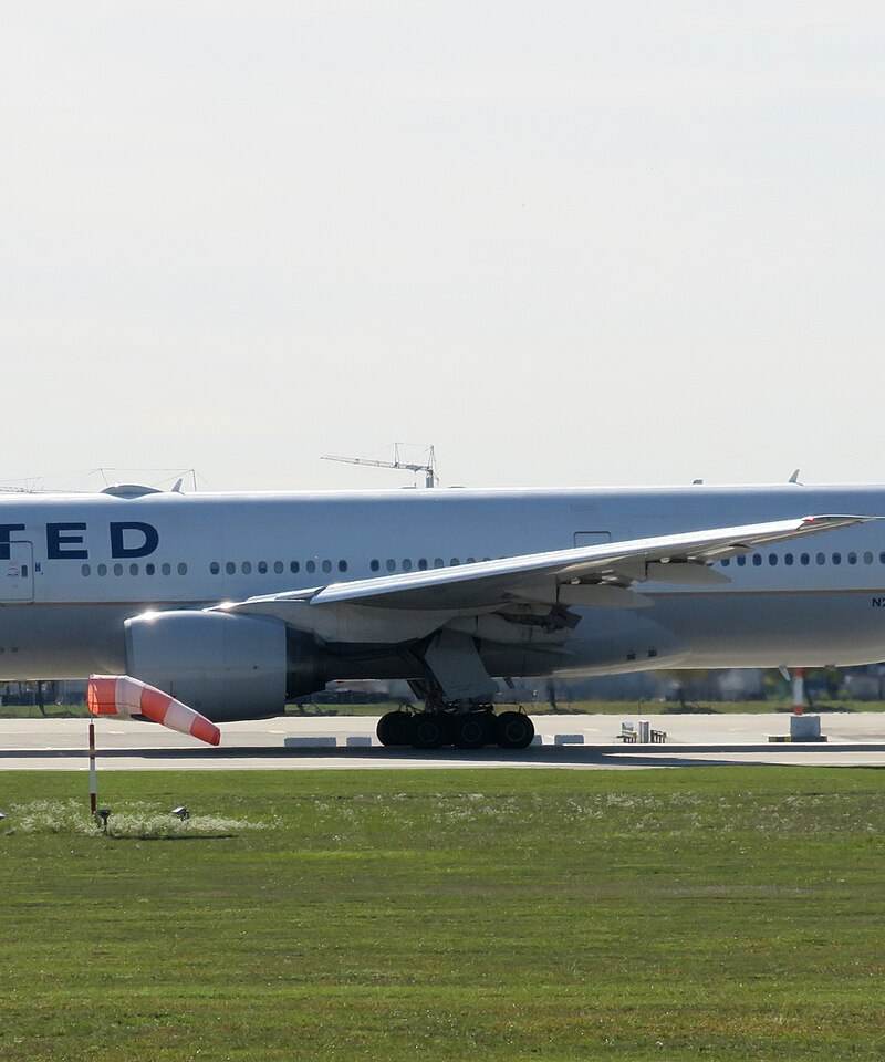 N219UA - Boeing