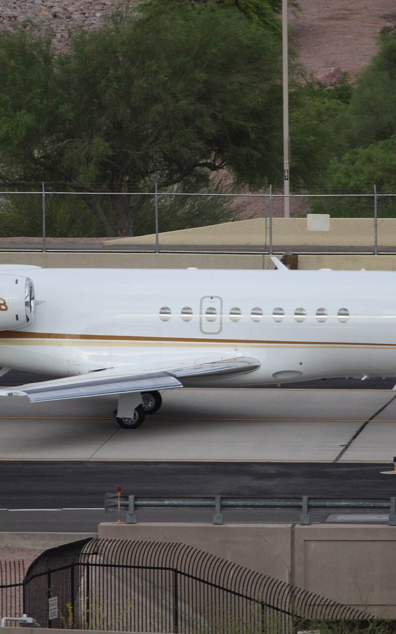 N220AB - Business jet