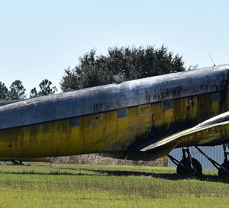 N220GB - Douglas