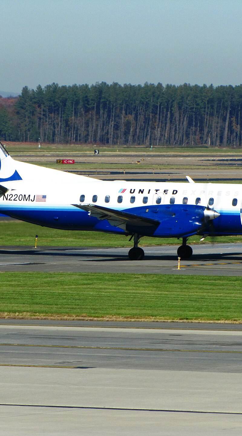 N220MJ - Twin-engine aircraft