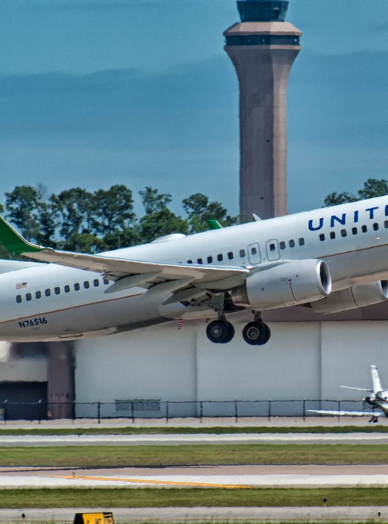 N76516 - Boeing