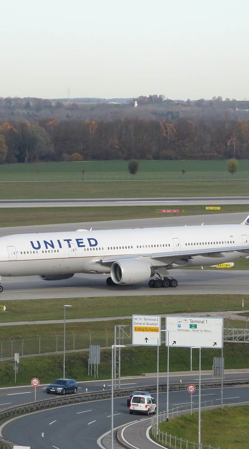N222UA - Boeing
