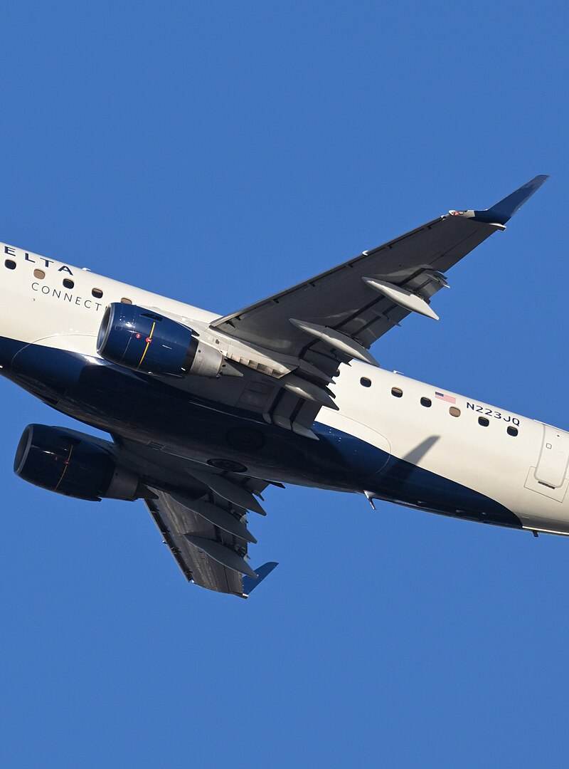 N223JQ - Embraer