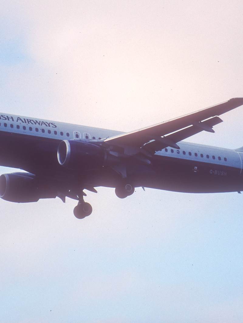 G-BUSH - Twin-engine aircraft