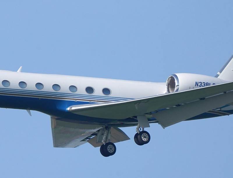 N338LS - Business jet