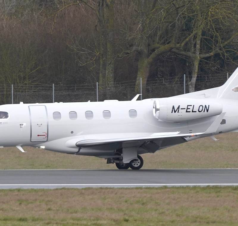 M-ELON - Business jet