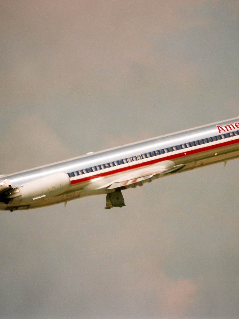 N422AA - Aircraft