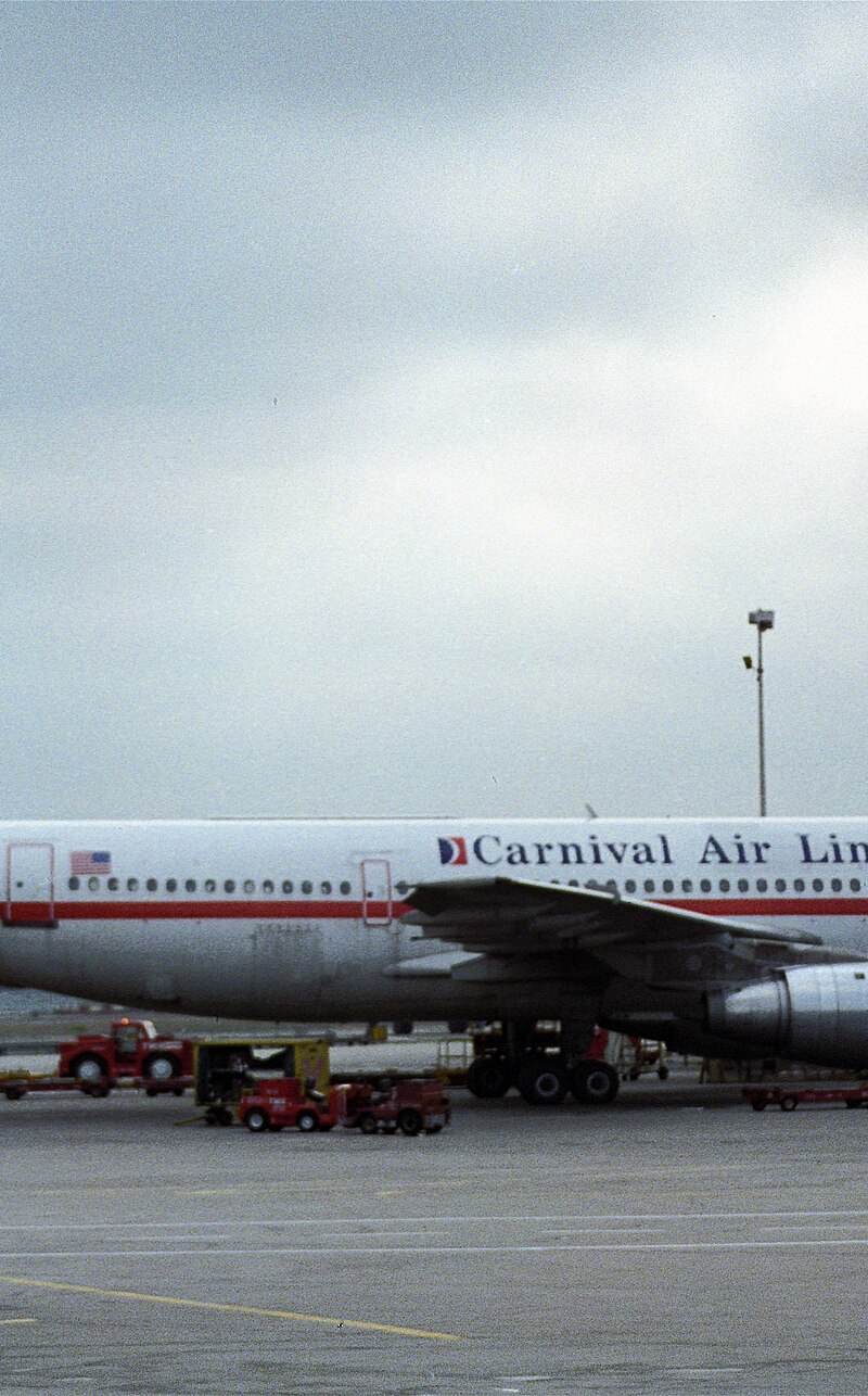 N224KW - Twin-engine aircraft
