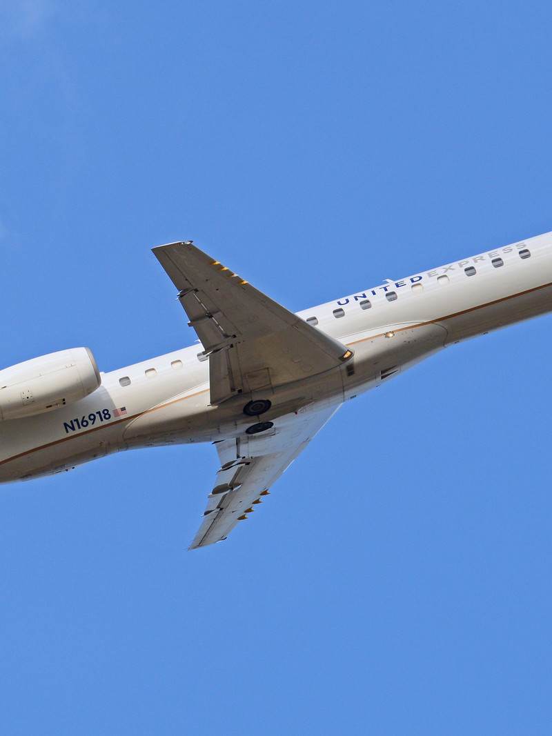 N16918 - Aircraft