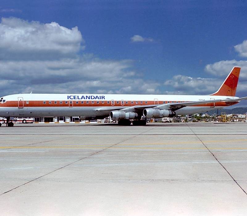 N20UA - Douglas