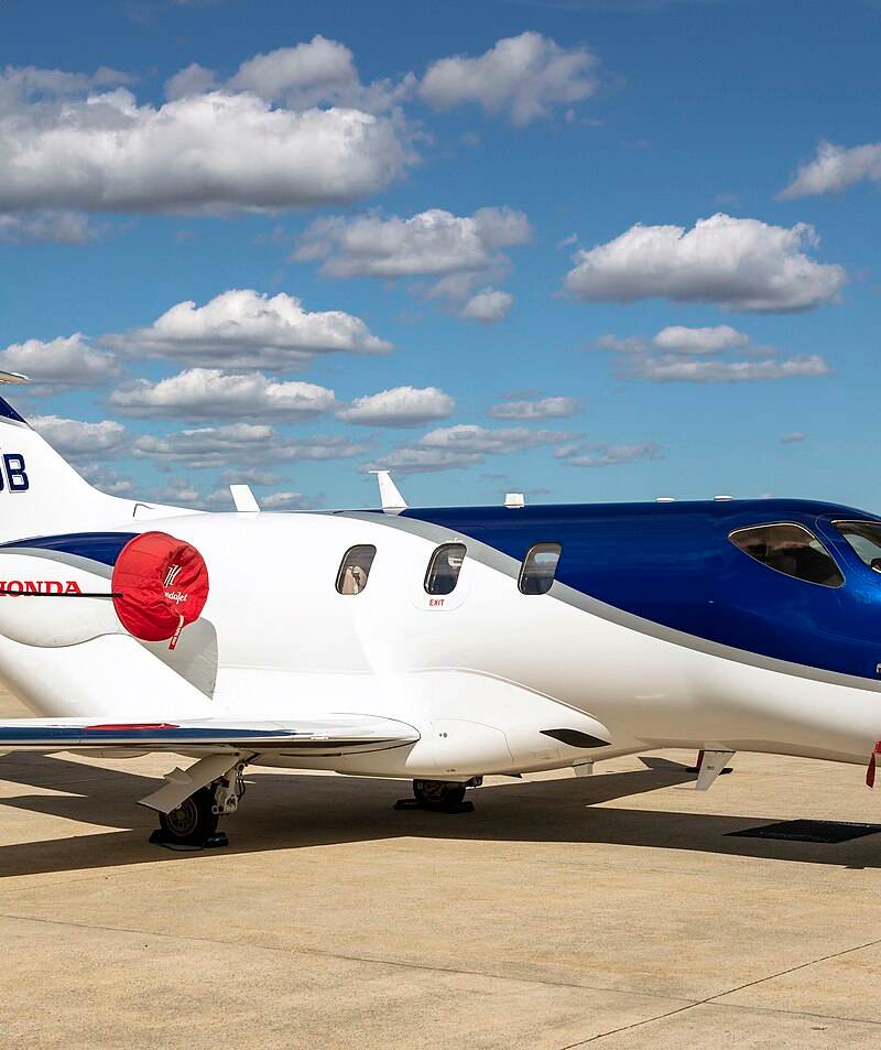 N225DB - Business jet