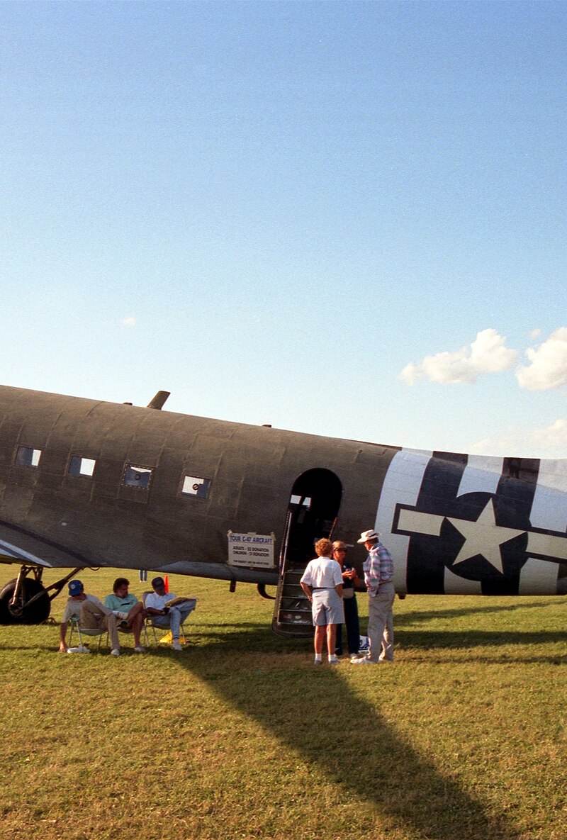 N227GB - Douglas