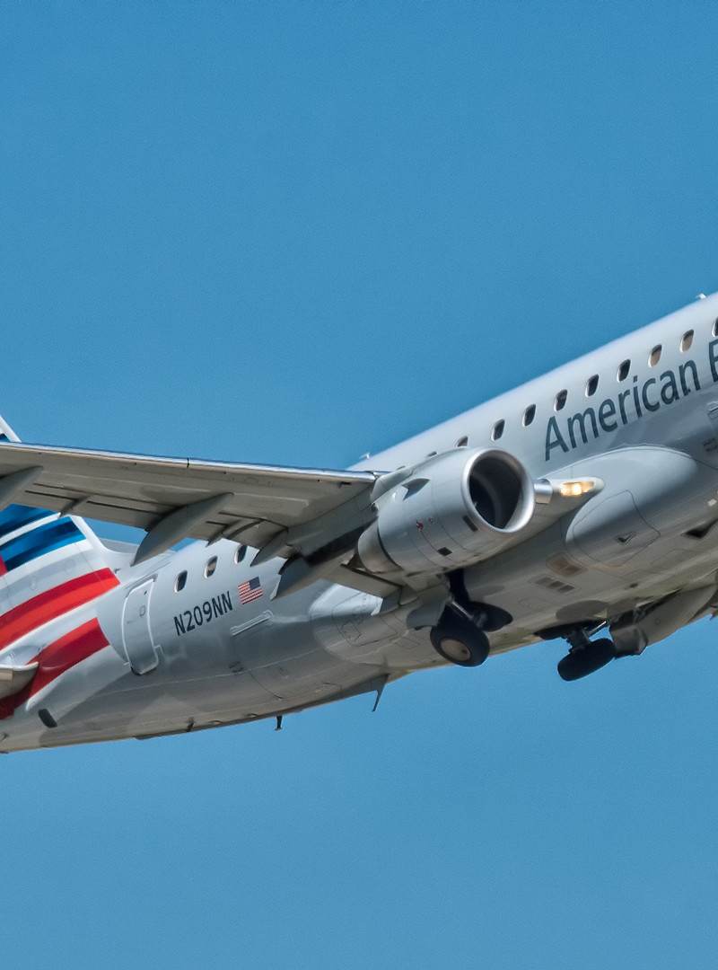 N209NN - Embraer