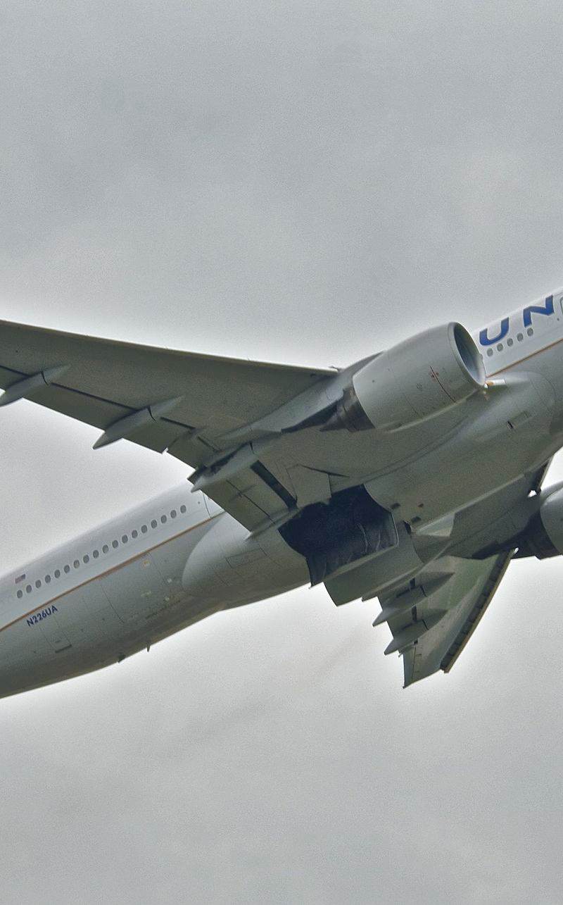 N226UA - Boeing