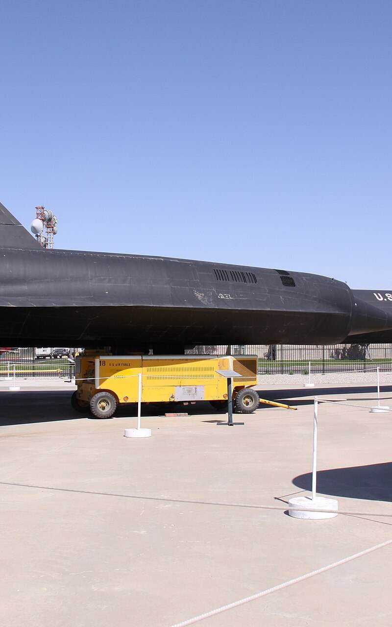  - Twin-engine aircraft
