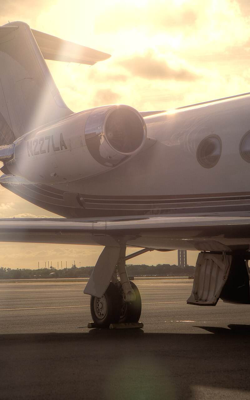 N227LA - Business jet