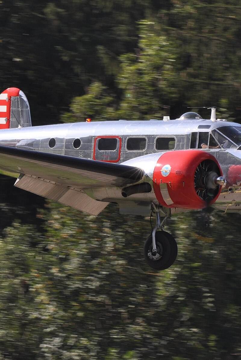 N21FS - Beechcraft