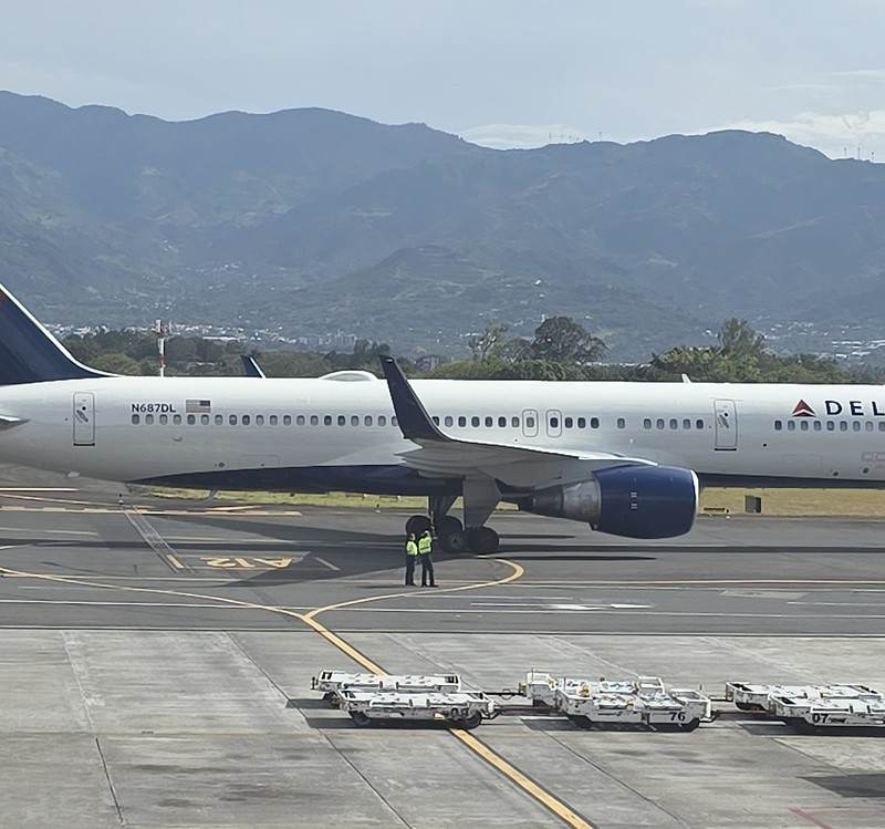 N687DL - Aircraft
