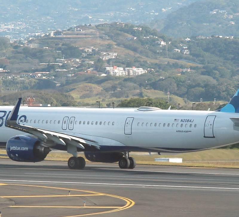 N2084J - Airbus