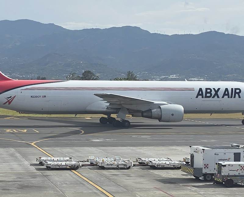 N220CY - Boeing
