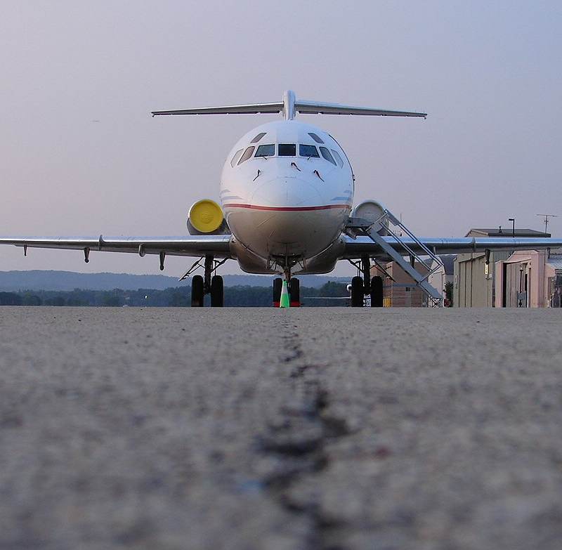 N229DE - Twin-engine aircraft