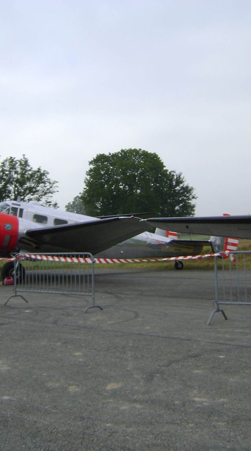 N21FS - Beechcraft