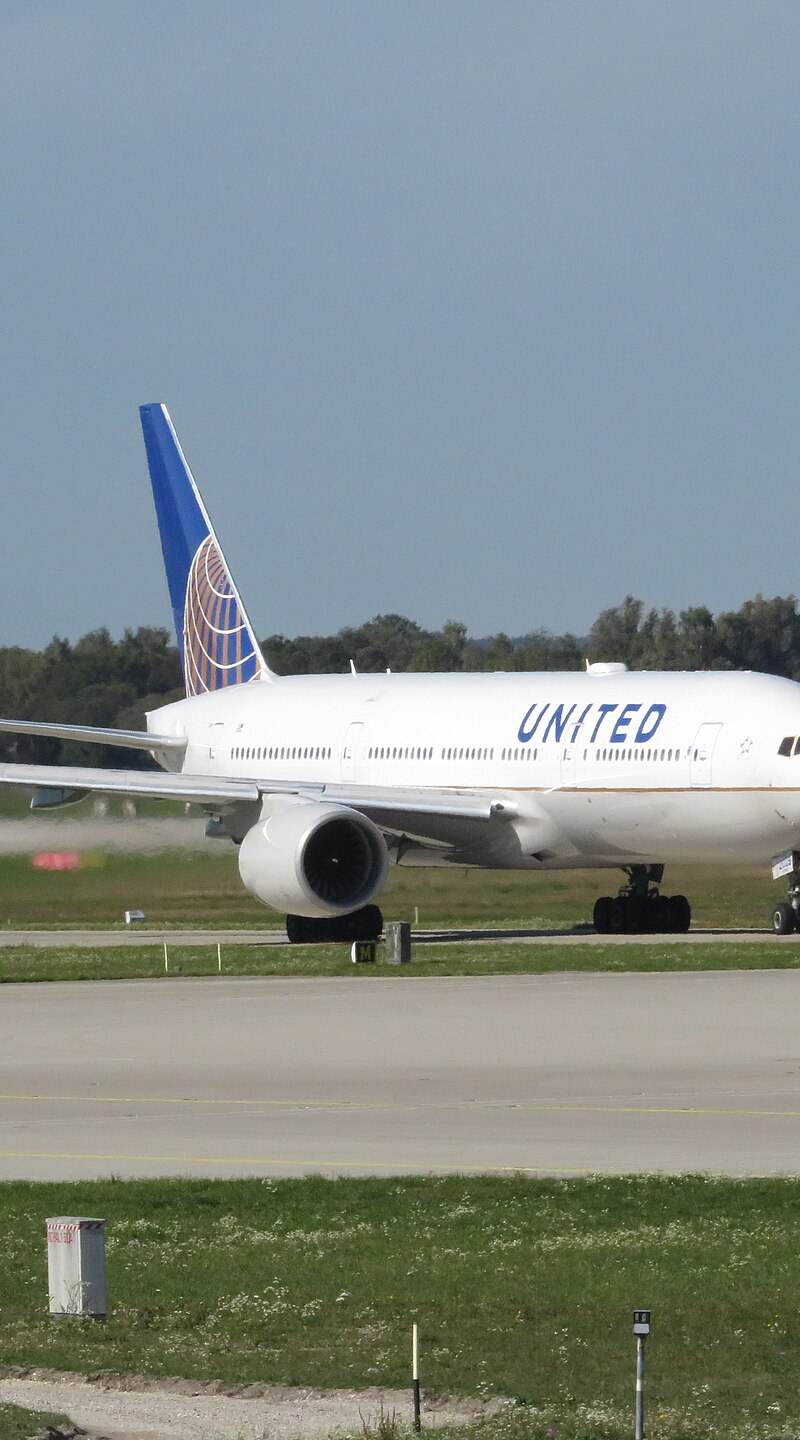 N229UA - Boeing