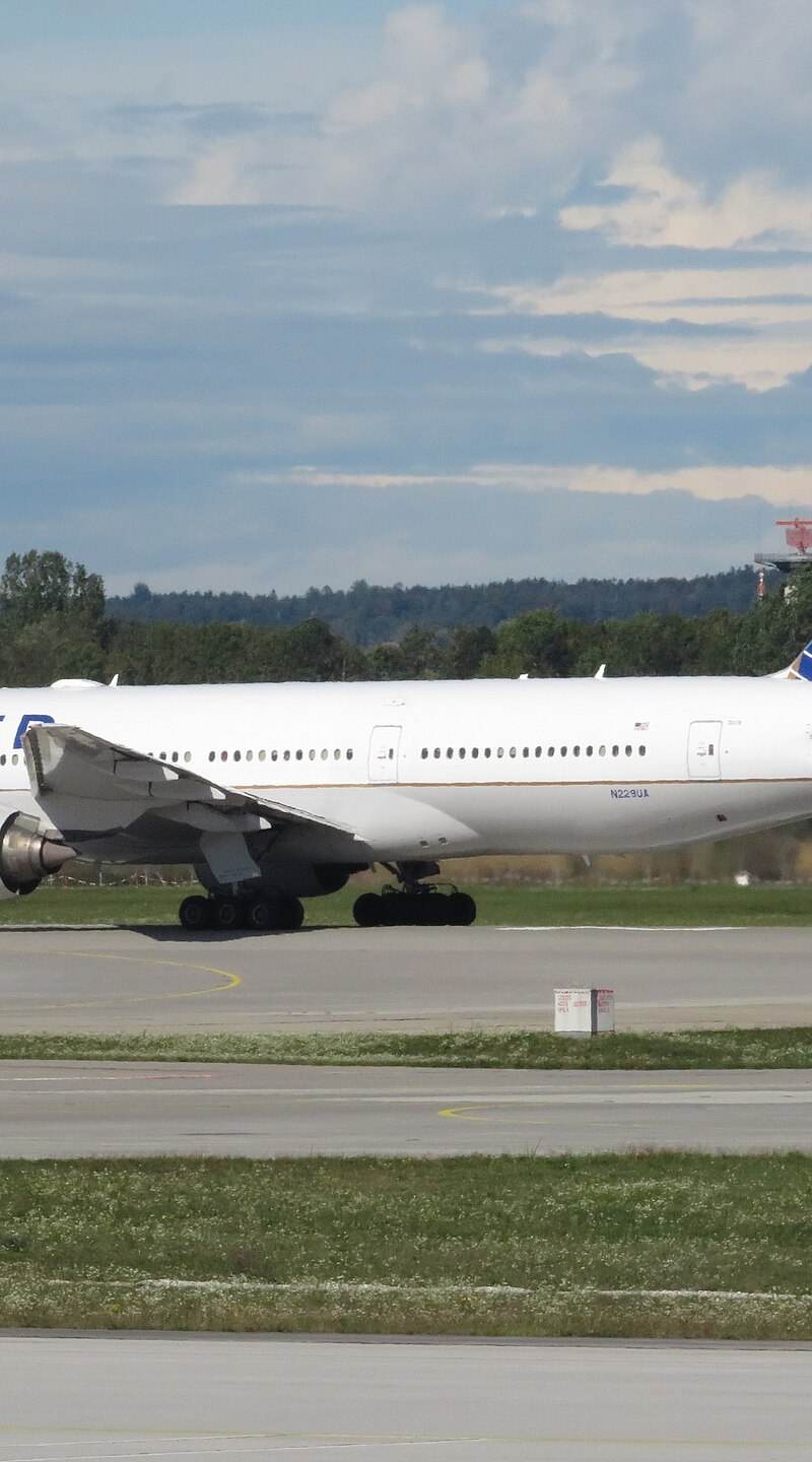 N229UA - Boeing