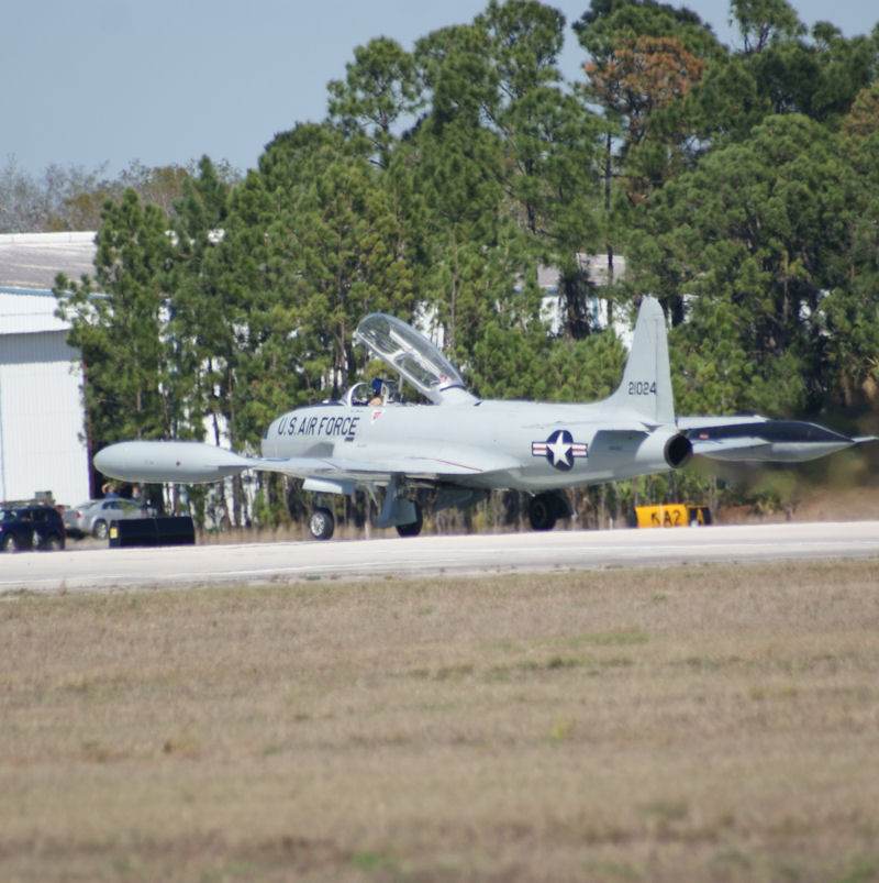  - Twin-engine aircraft