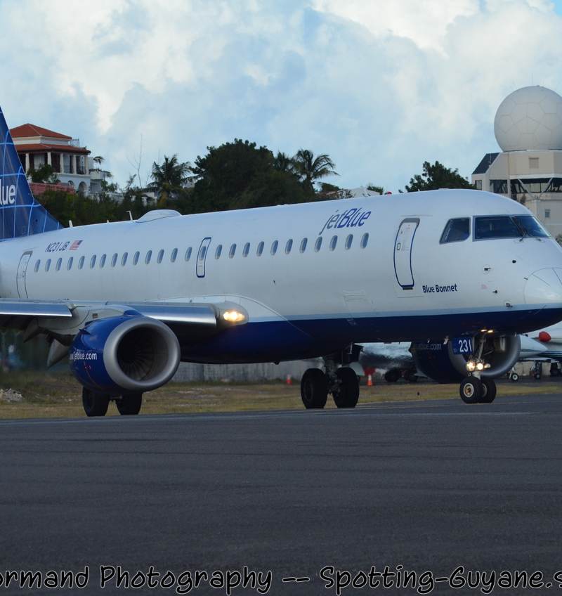 N231JB - Twin-engine aircraft
