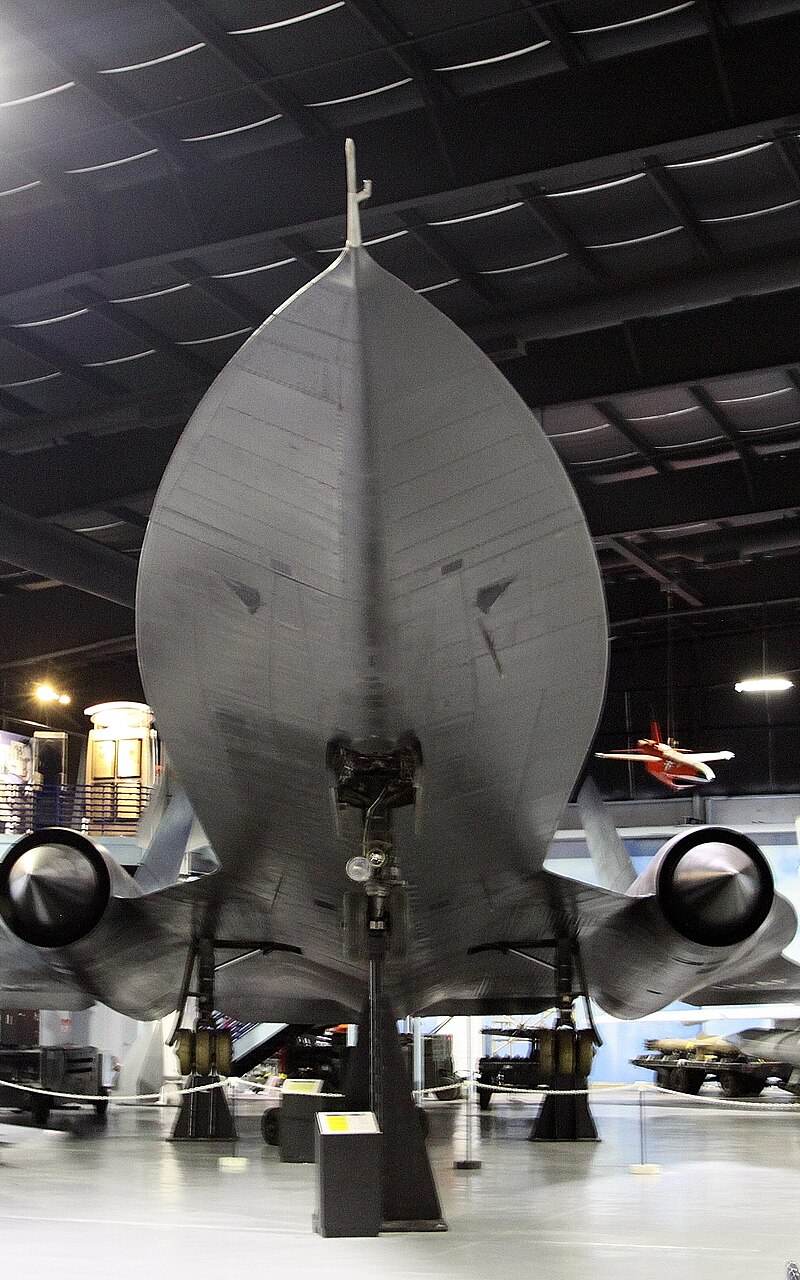  - Twin-engine aircraft
