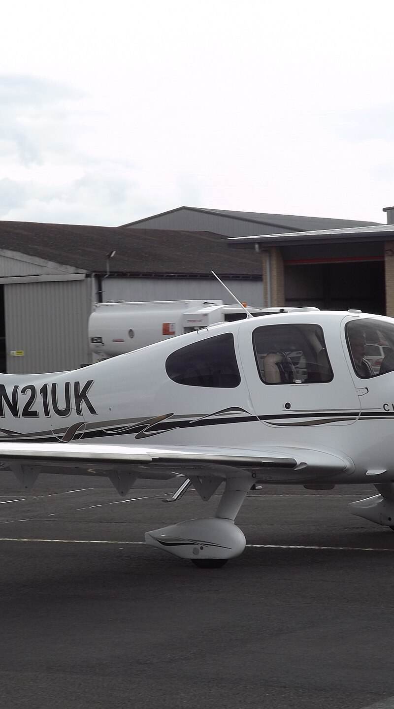 N21UK - Cirrus