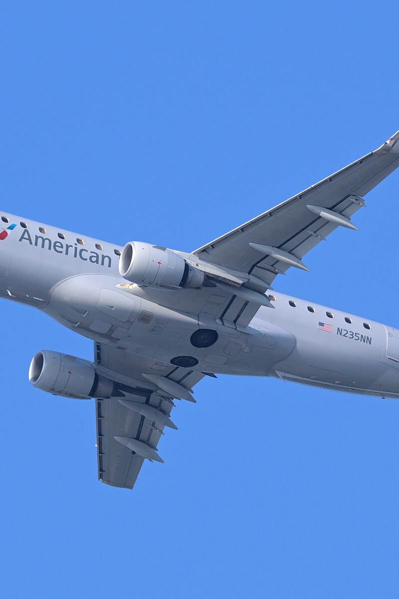 N235NN - Embraer