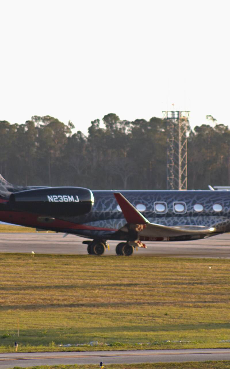 N236MJ - Gulfstream