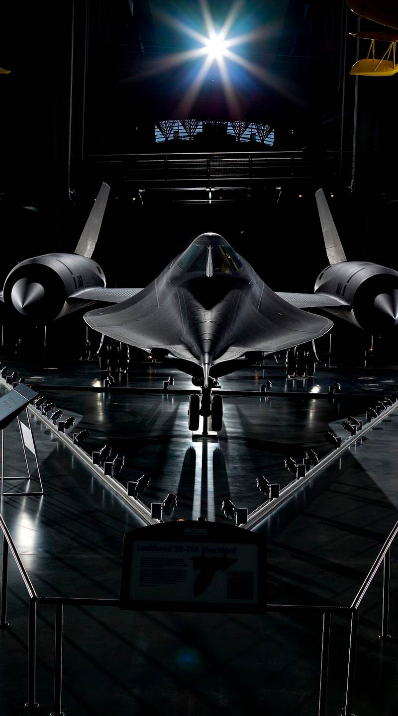  - Twin-engine aircraft