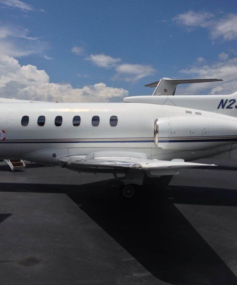 N237WR - Business jet