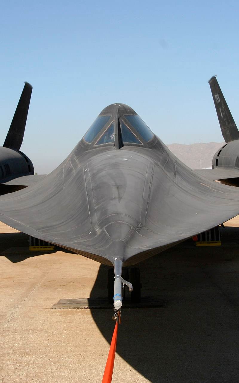  - Twin-engine aircraft