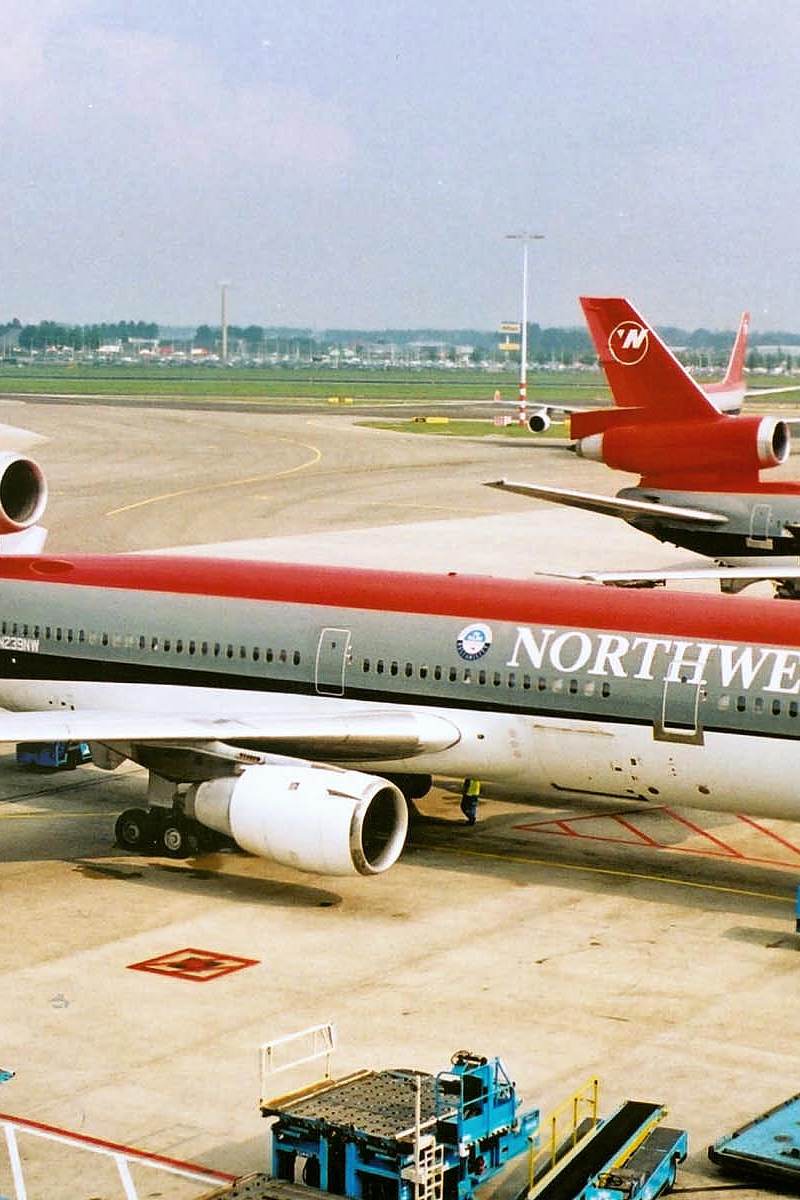 N239NW - Douglas