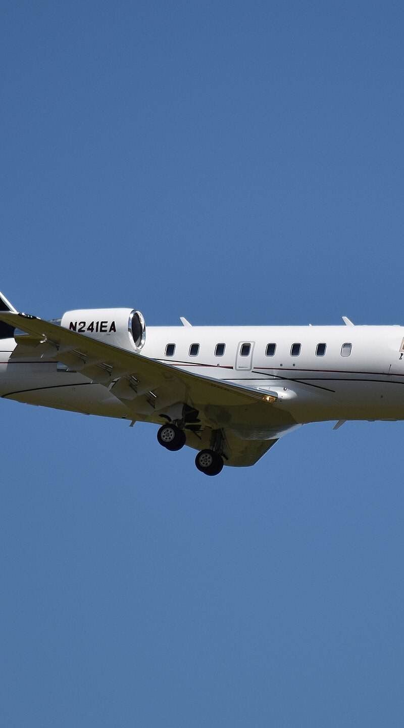N241EA - Business jet