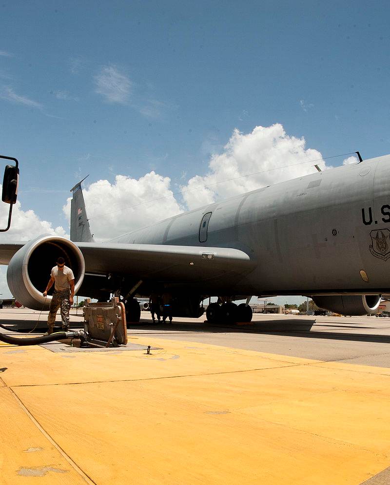  - Twin-engine aircraft