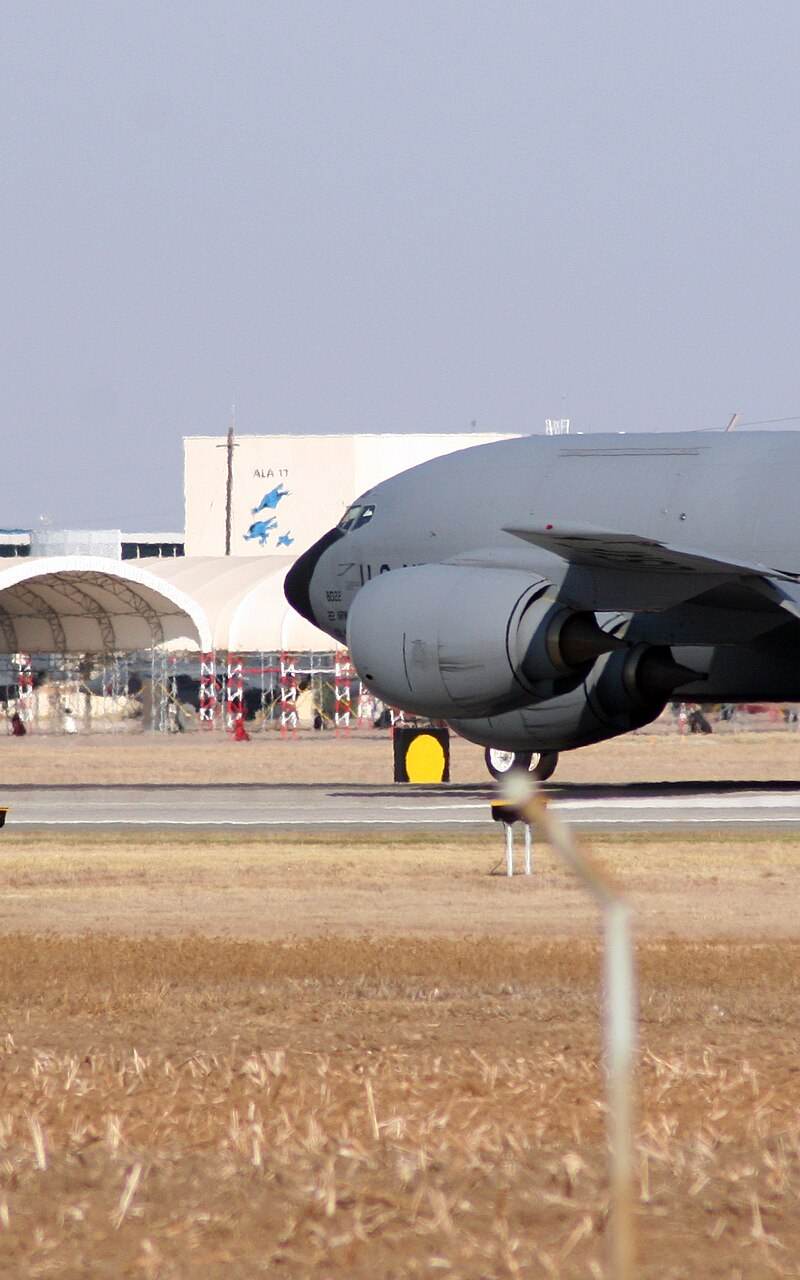  - Twin-engine aircraft