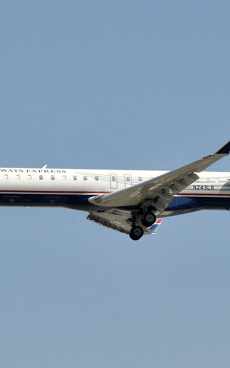 N243LR - Bombardier