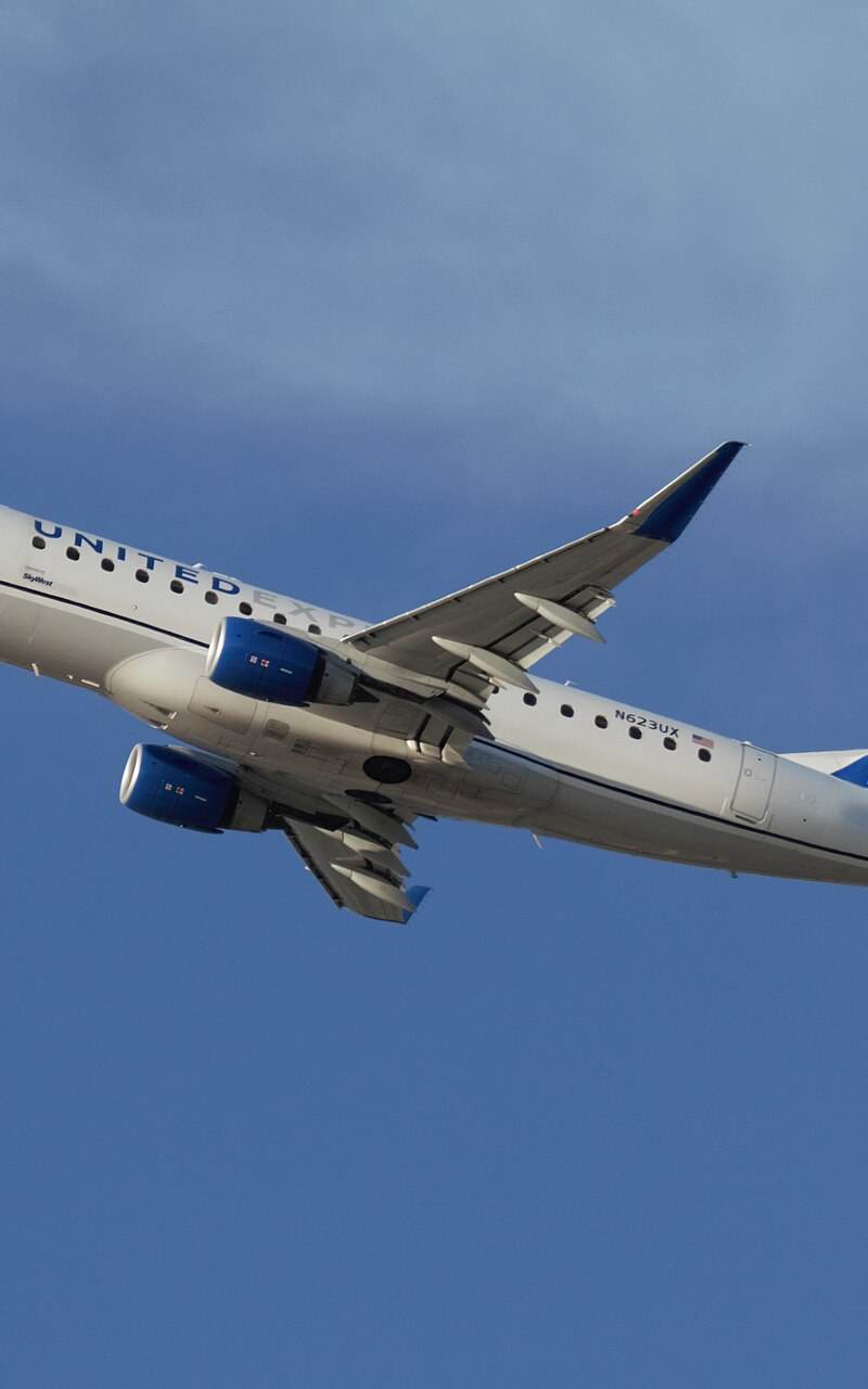 N623UX - Embraer