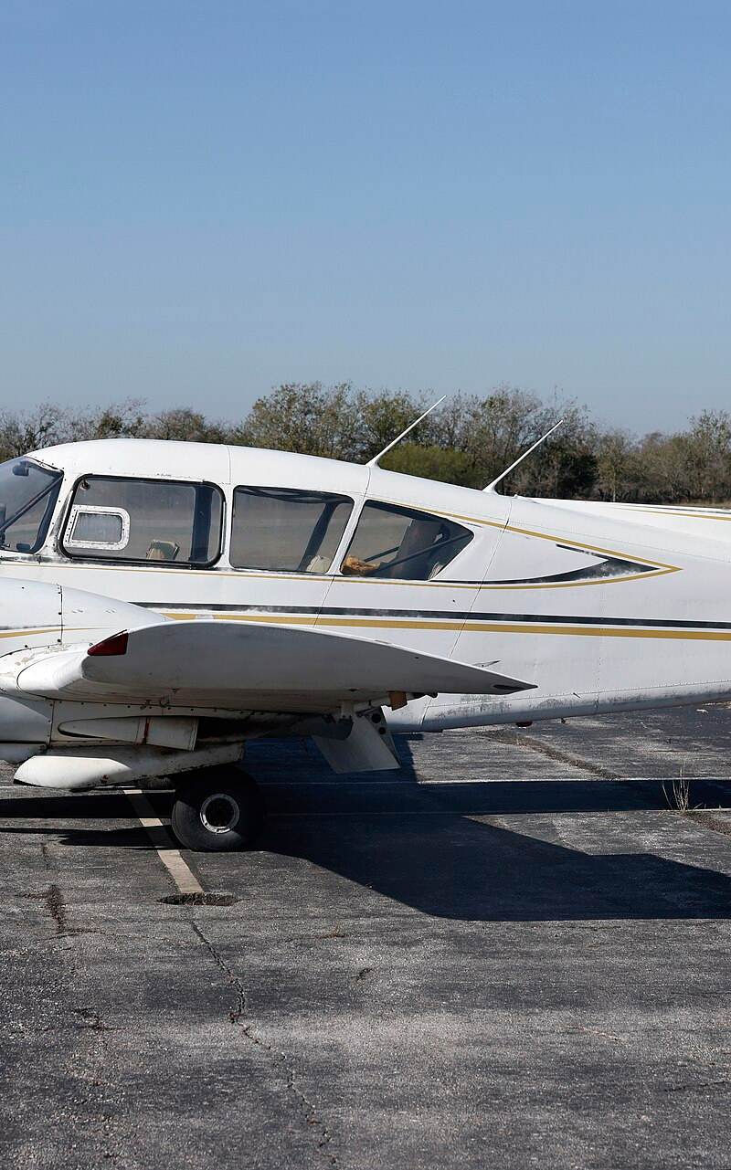 N1220B - Piper