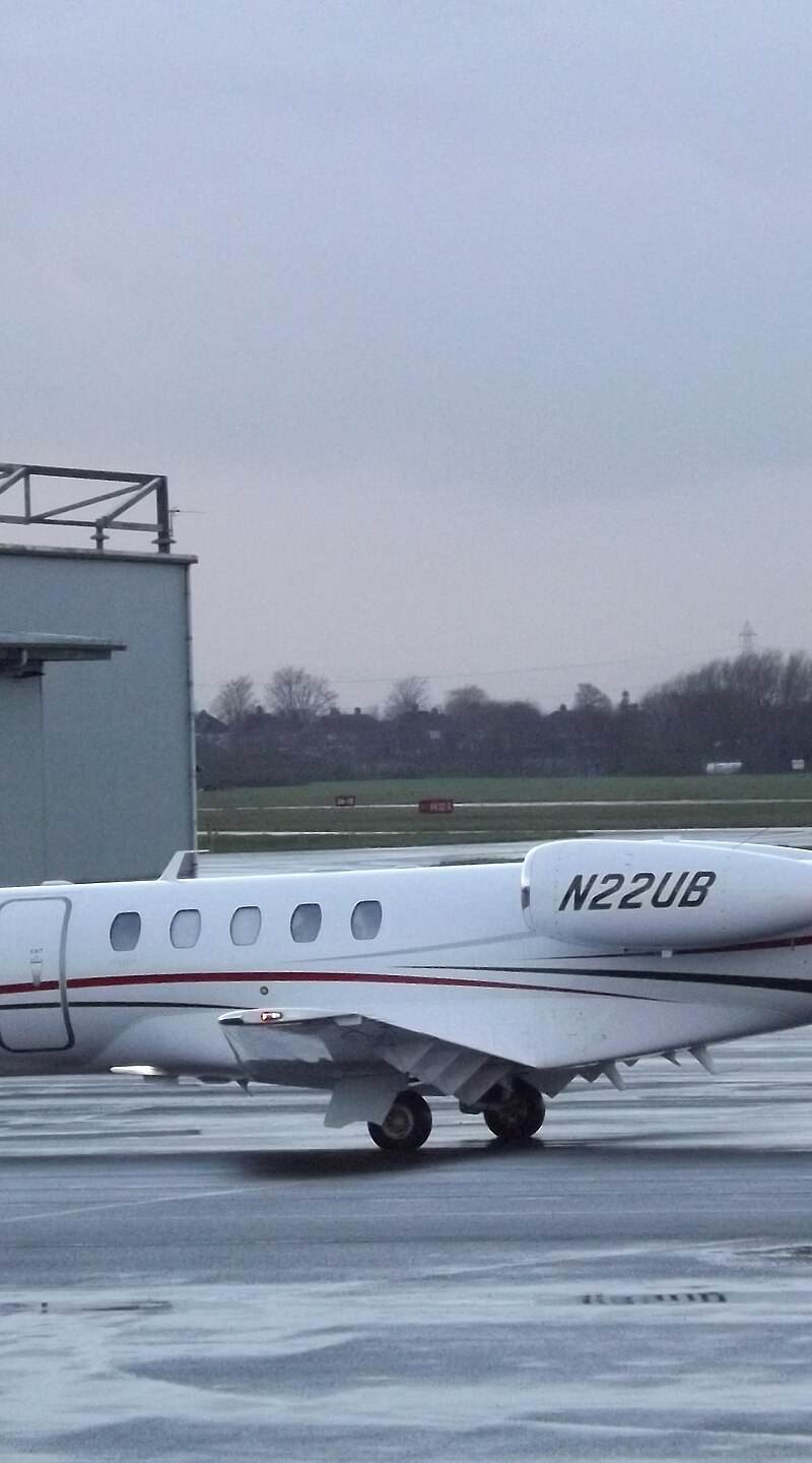 N22UB - Business jet