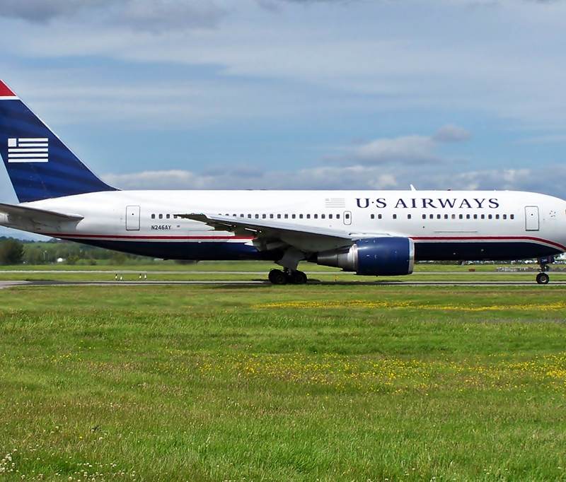N246AY - Twin-engine aircraft
