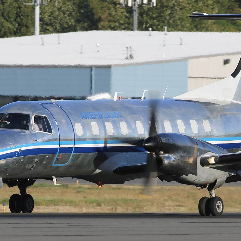 N247CA - Twin-engine aircraft
