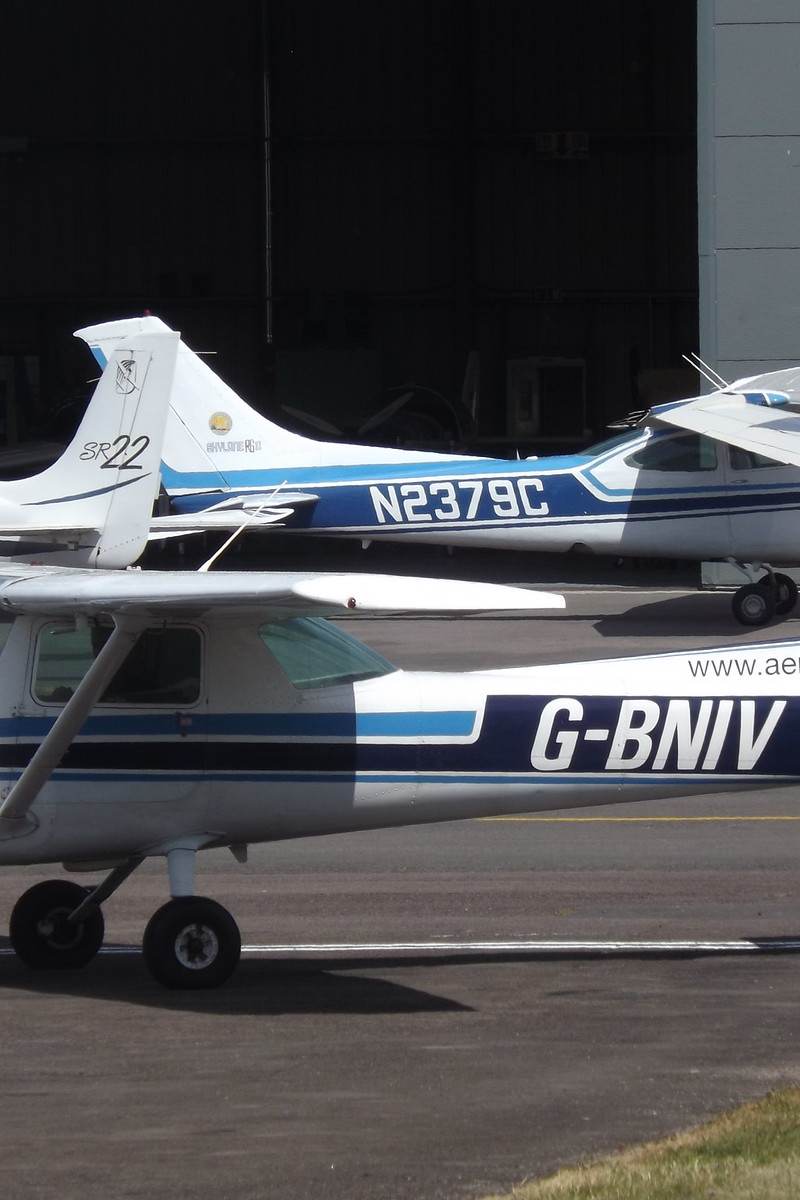 G-BNIV - Single-engine aircraft