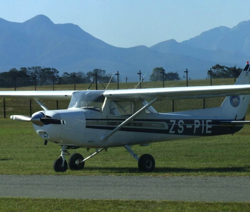 ZS-PIE - Single-engine aircraft